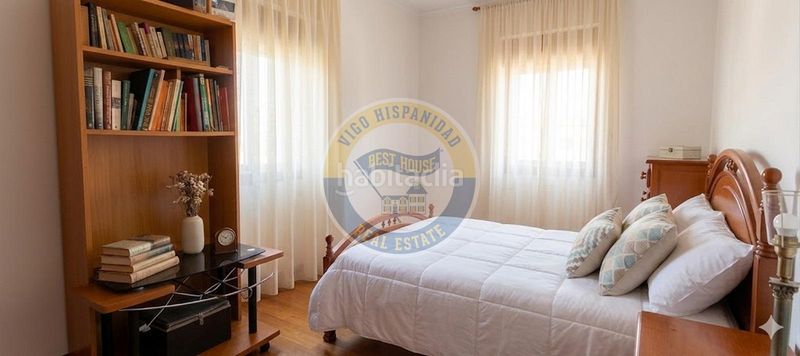 Foto bd2e85e9-f565-429d-80e4-a3183a8a916a. Casa amb calefacció aparcament a Coruxo - Oia - Saiáns Vigo