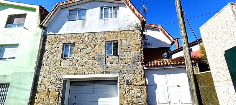 Foto e45f394d-6b23-402e-abb1-8bbf5fc805a5. Casa con riscaldamento parcheggio in Coruxo - Oia - Saiáns Vigo
