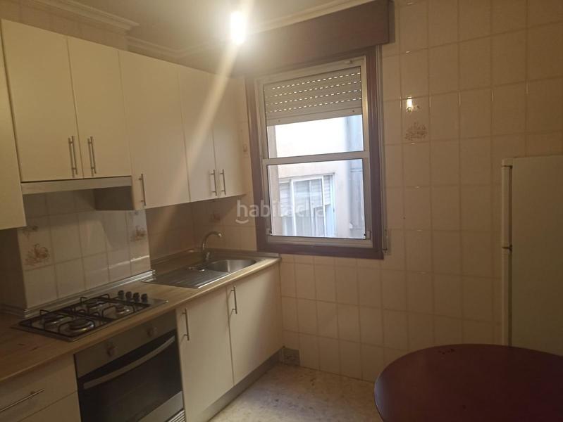 Foto 4c6bd669-3f67-4bd3-b6df-55eb7c8169f5. Piso  de tres dormitorios próximo al calvario en Vigo