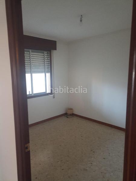 Foto f5b78b8b-03e8-4871-92aa-64c846d4d9ac. Piso  de tres dormitorios próximo al calvario en Vigo