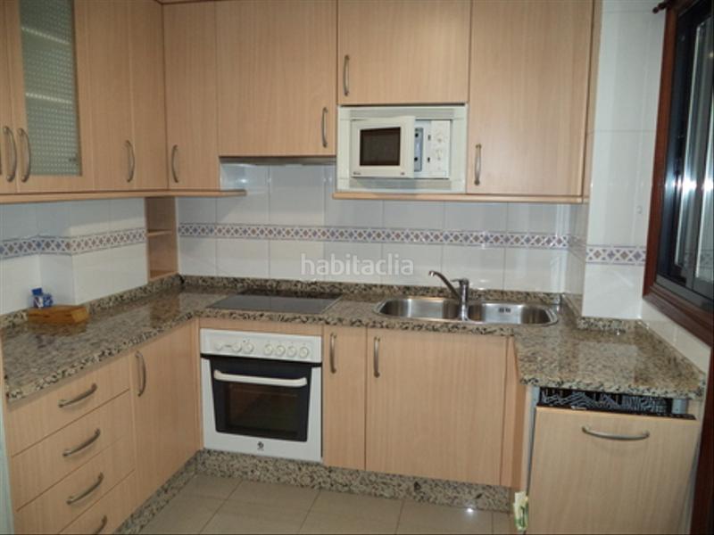 Foto 759eff16-5f67-4438-948c-47b2c1bd41c5. Lloguer apartament amb calefacció aparcament a O Castro Vigo