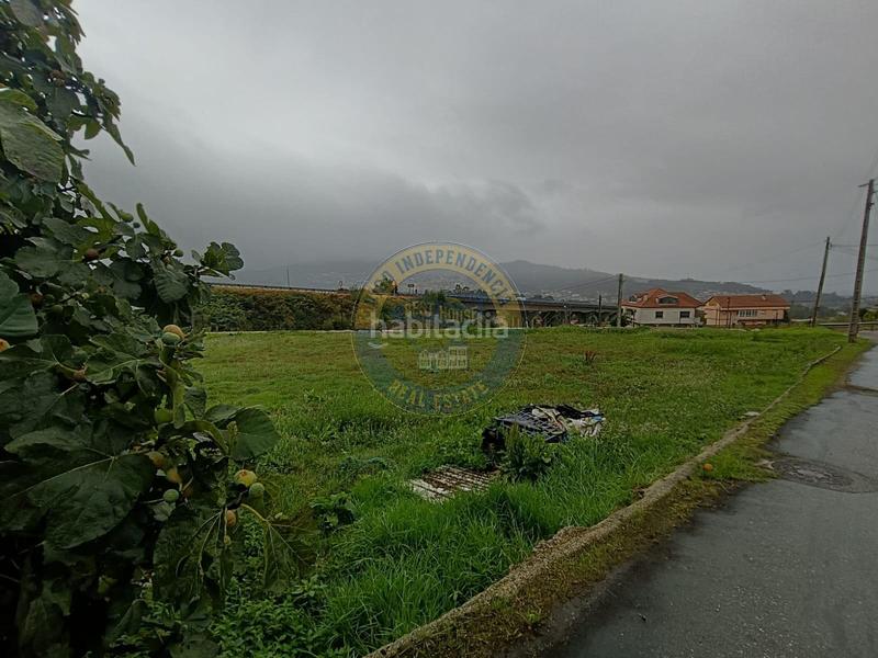Foto f7dcc364-7d67-4a5f-b86a-e8a7abc5687b. Terreny residencial a Valadares - Beade Vigo