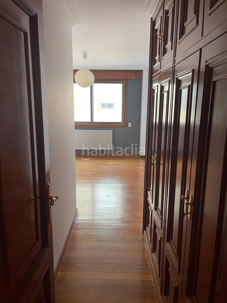 Foto 925987bc-19a1-4cf9-bf69-c26577af6da8. Rent flat with heating parking in Plaza España - Corte Inglés Vigo