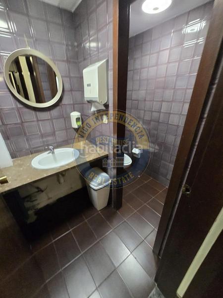 Foto 1666d8e5-56fa-4e03-9b79-cfa04b370366. Affitto ufficio con riscaldamento in Centro - Areal Vigo