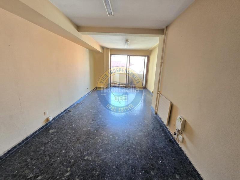 Foto 73558e8f-5a69-408d-87ac-bb23e3162019. Location bureau avec chauffage dans Centro - Areal Vigo