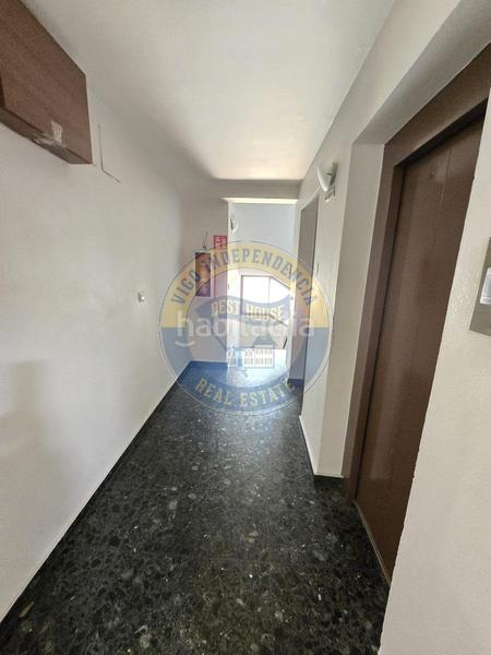 Foto d6e2d99c-a277-4a23-9f0a-0e3debb8dc26. Location bureau avec chauffage dans Centro - Areal Vigo