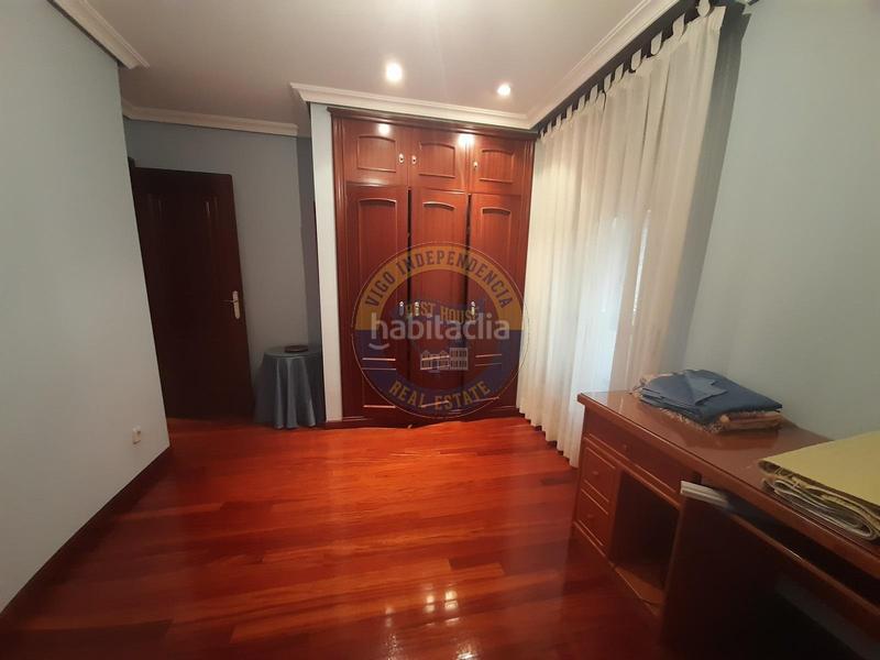 Foto 3ab7ba16-2a0d-43a3-999f-2856bf58c2ed. Pis amb calefacció aparcament a O Castro Vigo