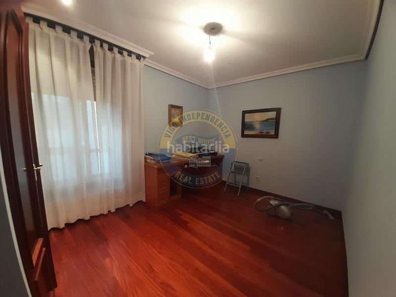 Foto 3c514e89-fe13-4e5c-9f54-ce774dbea784. Pis amb calefacció aparcament a O Castro Vigo