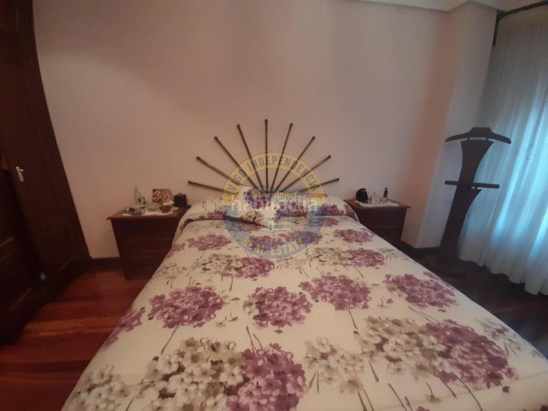 Foto 88a93567-9c93-46fa-bf03-f248516d2e7a. Pis amb calefacció aparcament a O Castro Vigo