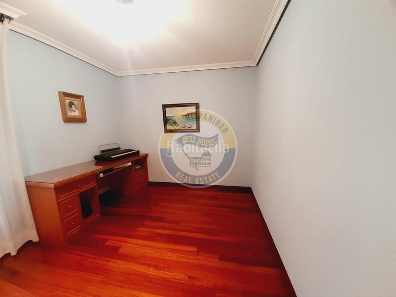 Foto eab92458-1118-425d-ad76-12247ba7da92. Pis amb calefacció aparcament a O Castro Vigo