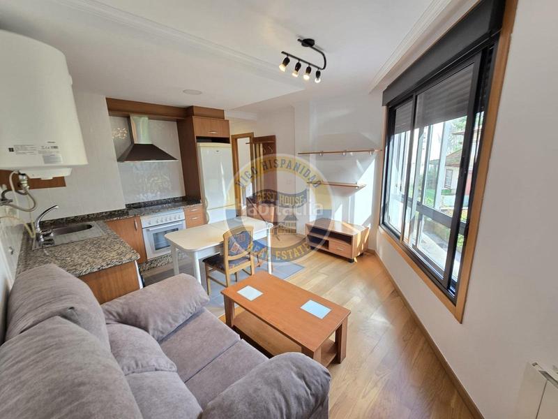 Foto 0232cd47-c955-410b-9545-478dbbec6c0e. Alquiler apartamento magnífico apartamento amueblado con plaza de garaje y bodega en Vigo