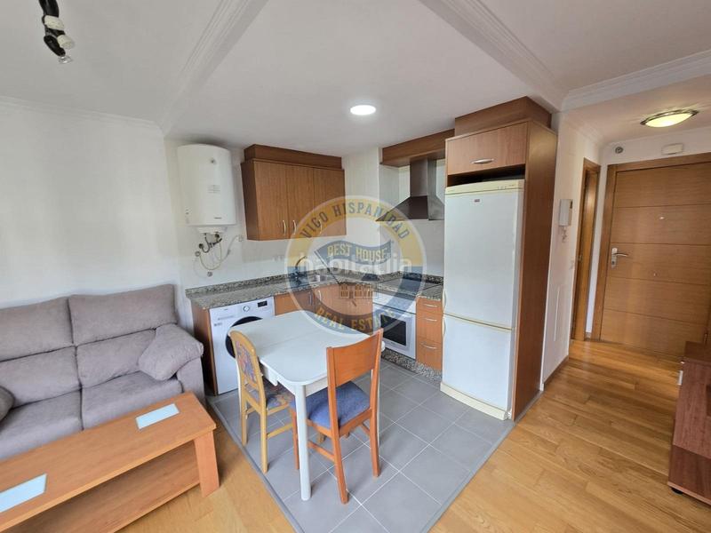 Foto 1c1779b7-c8b3-42c6-bd8c-262c49f94b26. Alquiler apartamento magnífico apartamento amueblado con plaza de garaje y bodega en Vigo