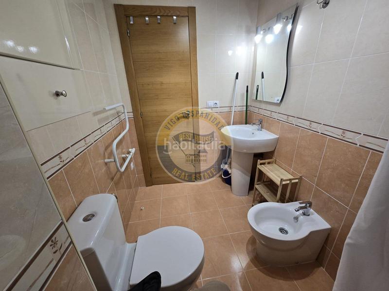 Foto 344acc86-d80f-43df-800f-c46afbda1c0a. Alquiler apartamento magnífico apartamento amueblado con plaza de garaje y bodega en Vigo