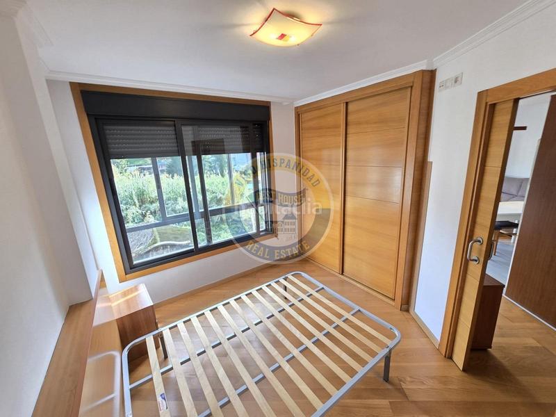 Foto a6eedfbe-fc0b-41c2-bc92-167b28492e8a. Alquiler apartamento magnífico apartamento amueblado con plaza de garaje y bodega en Vigo