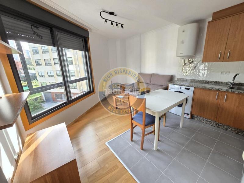 Foto d30b6142-aad5-4555-9f42-f46824afedc1. Alquiler apartamento magnífico apartamento amueblado con plaza de garaje y bodega en Vigo