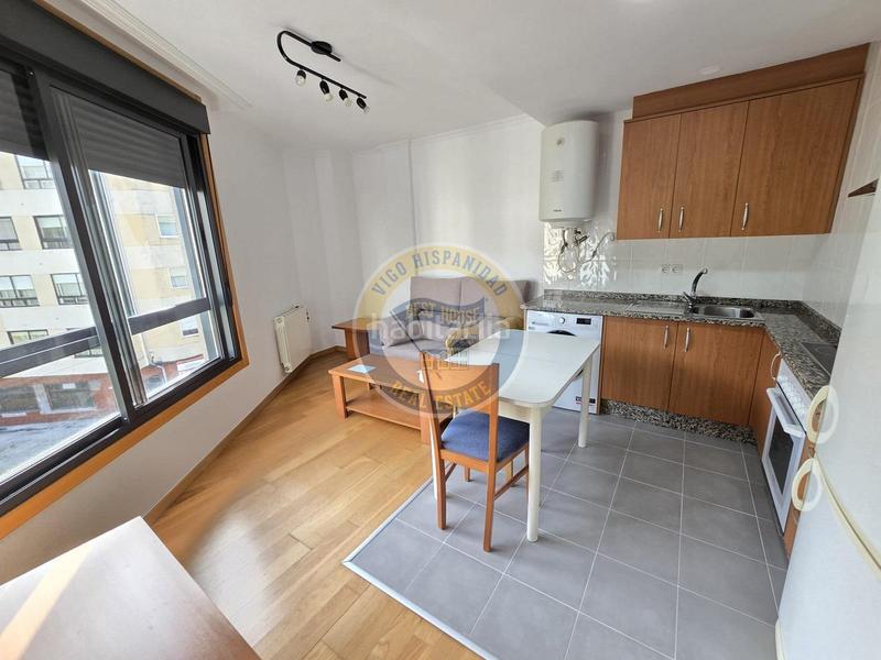 Foto f86ca89a-12ad-46f2-a32d-7af97f251de3. Alquiler apartamento magnífico apartamento amueblado con plaza de garaje y bodega en Vigo