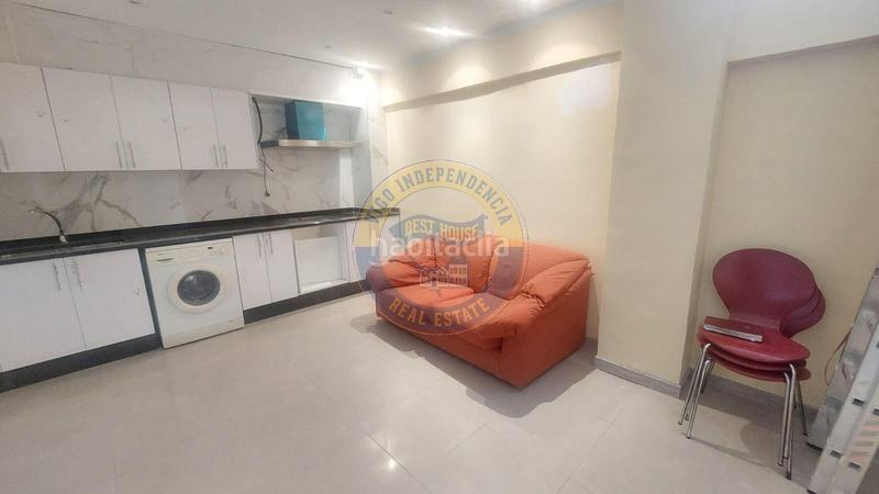 Foto 1234d64b-3933-42e7-9f54-90235b9fd96c. Erdgeschoss mit heizung in As Travesas - Balaidos Vigo