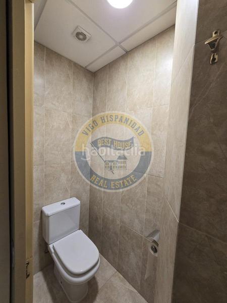 Foto 06386236-33ba-4854-bfb9-7ad565c6d9bc. Business premise in As Travesas - Balaidos Vigo