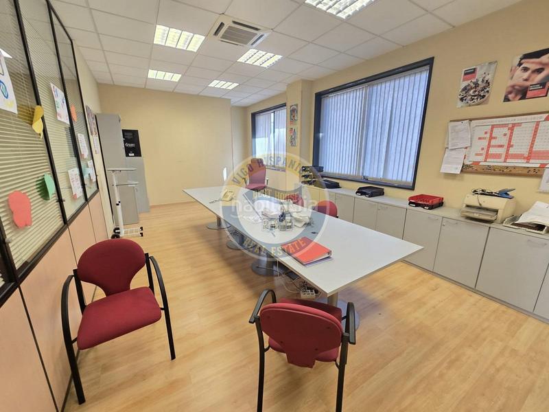 Foto 898dc194-2ed0-4c90-877a-fc2347f4a085. Business premise in As Travesas - Balaidos Vigo