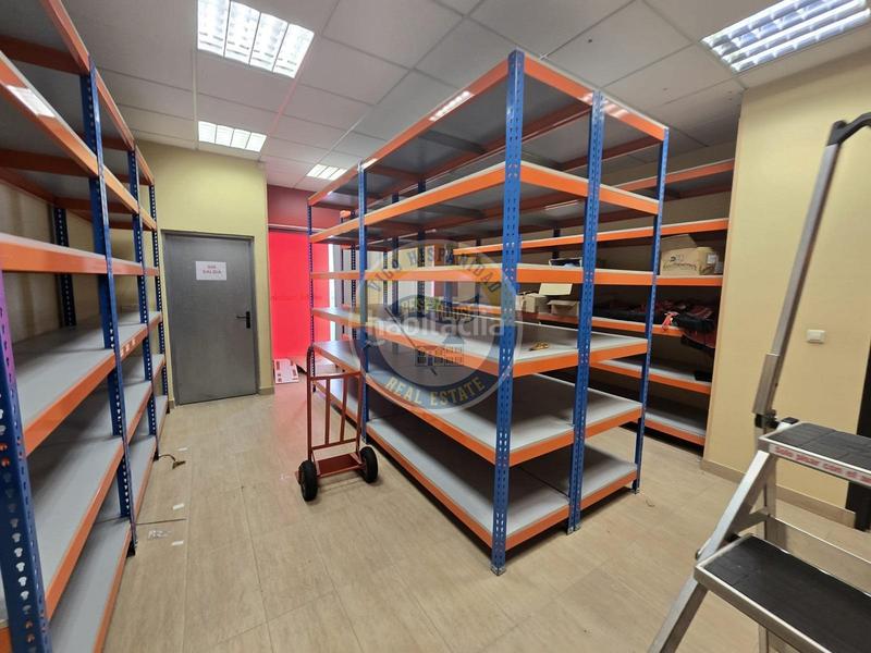 Foto b9ebe3f8-caa7-4740-bf5d-ec98a86e006a. Business premise in As Travesas - Balaidos Vigo