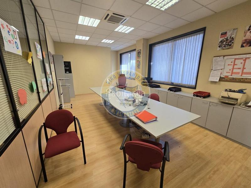 Foto be13fea9-1ca2-402c-9d3e-217e48ef90c4. Business premise in As Travesas - Balaidos Vigo