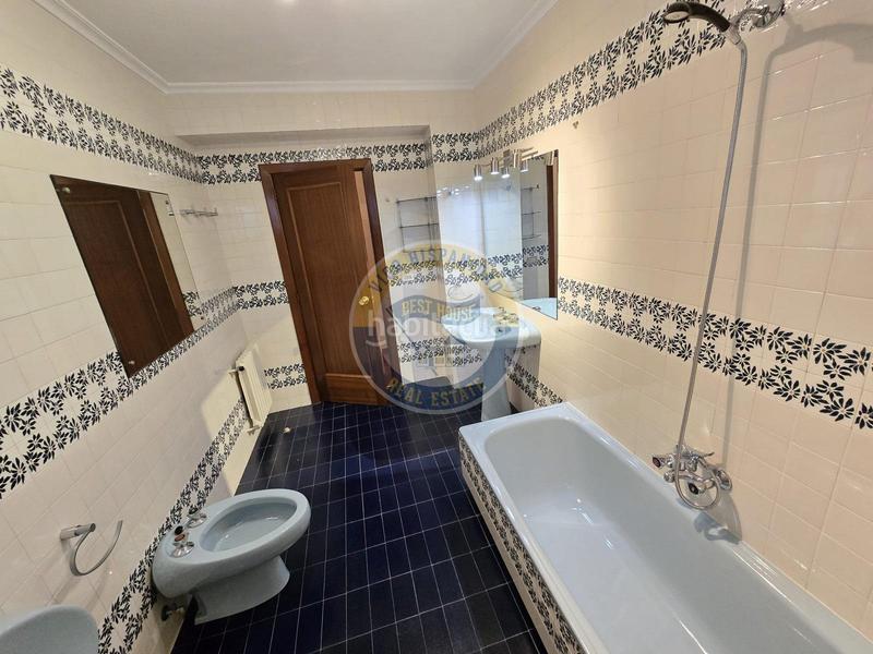 Foto d722155d-4a8e-440c-b605-c1067c2a4b20. Affitto appartamento con riscaldamento parcheggio in Vigo