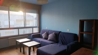 Miete Appartement  Calle regueiro. Apartamento de 2 dormitorios con garaje próximo a plaza américa.