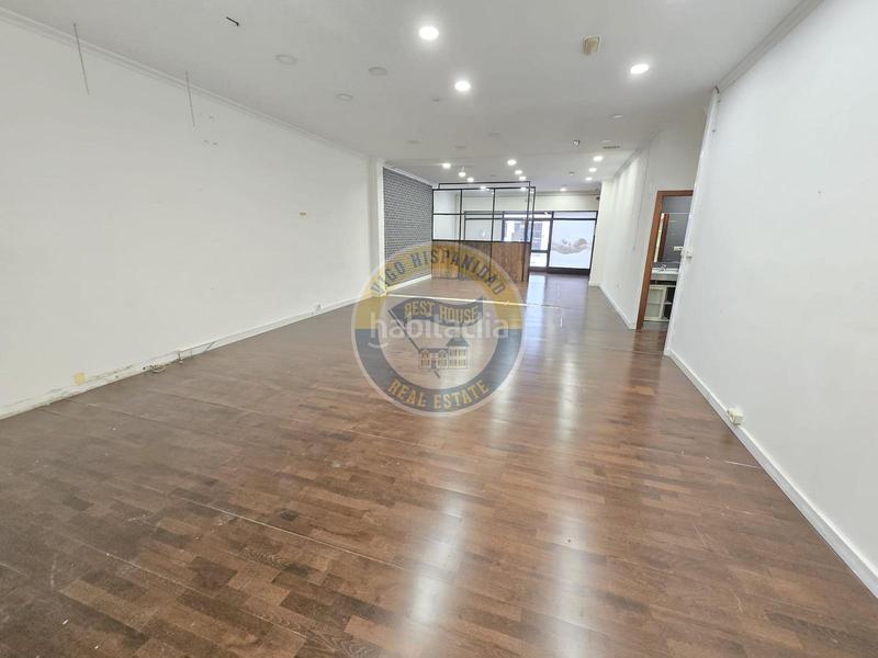 Foto a0757df8-4c38-477a-9547-87523ea651b0. Alquiler local comercial local a pie de calle próximo a plaza españa en Vigo