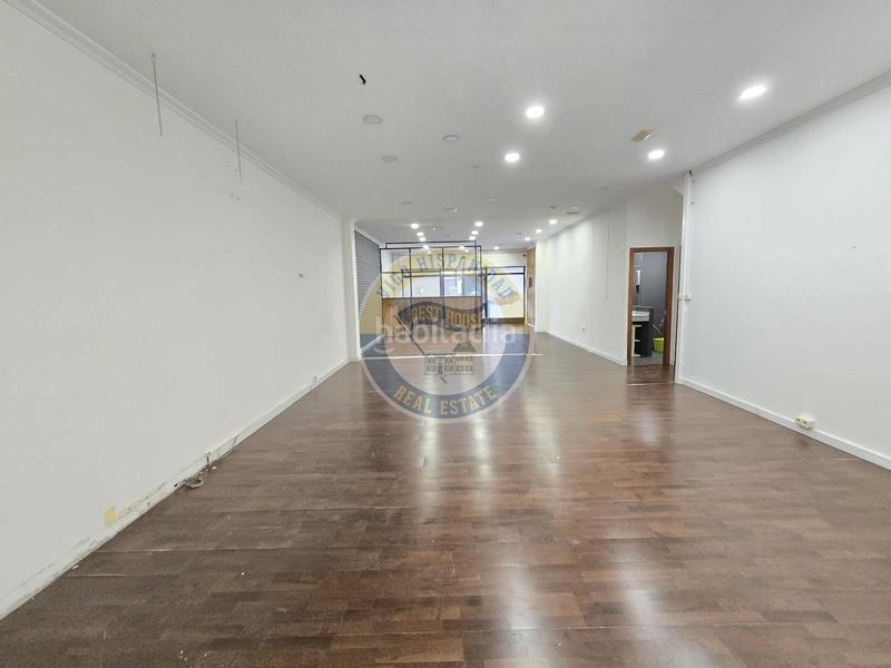 Foto afae6bdb-52fa-44b3-aa4e-ba47aa0eda18. Alquiler local comercial local a pie de calle próximo a plaza españa en Vigo