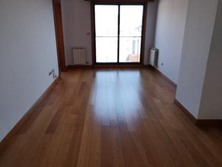 Lloguer Apartament  Avenida garcia barbon. Apartamento de 2 dormitorios con garaje y bodega en el centro de