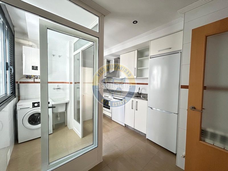 Foto 1e00ed9f-6c76-4d6a-ae94-9eef6f6dfdeb. Apartament amb calefacció aparcament a O Castro Vigo