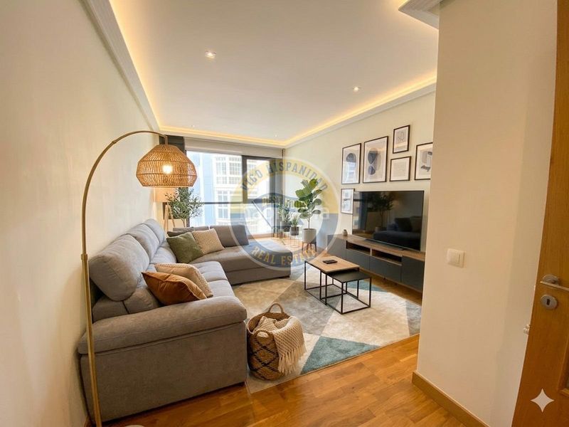 Foto b569feab-e15f-4471-8a91-4d7cfc4467ee. Apartament amb calefacció aparcament a O Castro Vigo