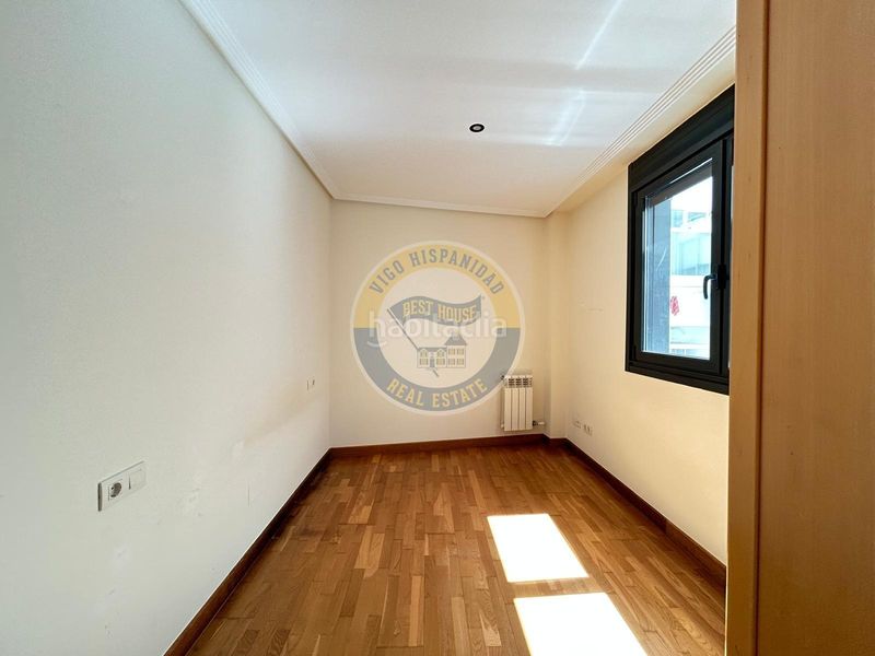 Foto f61907ab-81d1-4ac0-9913-02c558bbc719. Apartament amb calefacció aparcament a O Castro Vigo