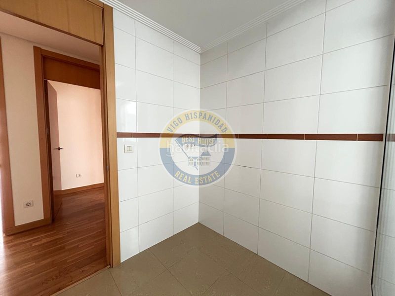 Foto fa25dba9-1971-4d76-b0d4-a647e4864470. Apartament amb calefacció aparcament a O Castro Vigo