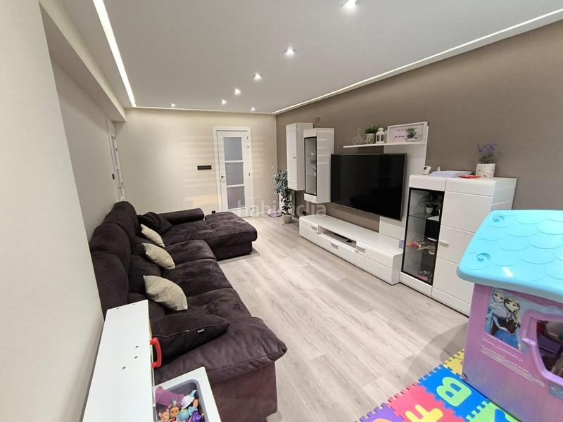 Foto 31df5d0b-61a0-490b-97ee-e70549304c84. Appartamento con riscaldamento parcheggio in Berbés - Peritos Vigo