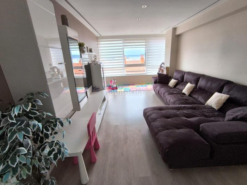 Foto 434258c7-ef6b-4338-adbc-a4bcc7003c14. Appartamento con riscaldamento parcheggio in Berbés - Peritos Vigo