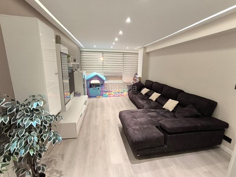 Foto 7fb616a3-adbc-4fc1-9257-4ca17821c304. Appartamento con riscaldamento parcheggio in Berbés - Peritos Vigo