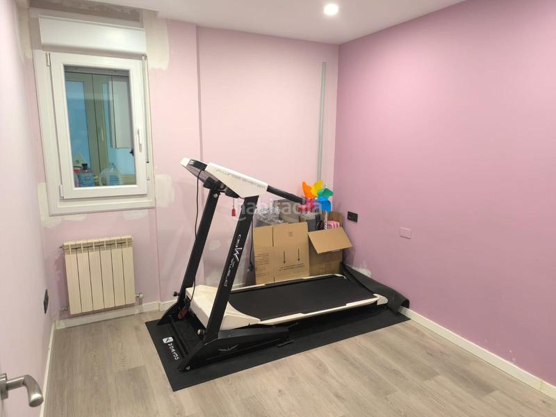 Foto bfee1401-63fe-48f1-9e49-d993ed81de61. Appartamento con riscaldamento parcheggio in Berbés - Peritos Vigo