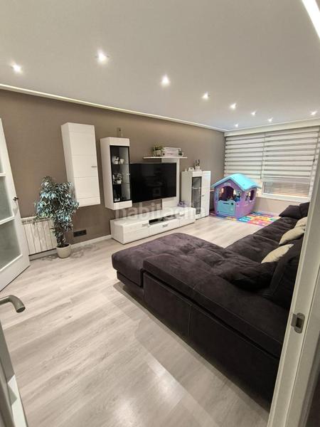 Foto f74f2722-e96d-4673-bc62-df9b761a6838. Appartamento con riscaldamento parcheggio in Berbés - Peritos Vigo