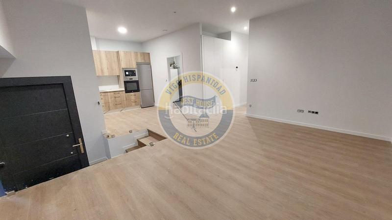 Foto 5c9ca11f-42f5-49f1-97b0-59c369bdfec9. Piano terra con riscaldamento in O Castro Vigo