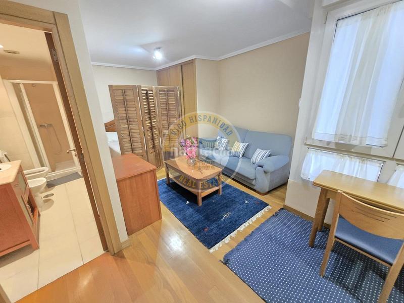 Foto 187e6d40-1a67-4e8c-8ffc-569122cfc1e3. Alquiler estudio  amueblado con garaje en el centro en Vigo