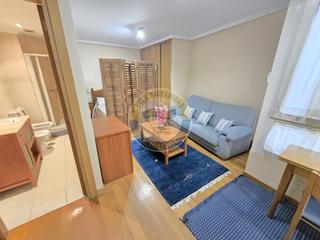 Miete Studiowohnung  Calle alfonso xiii. Estudio amueblado con garaje en el centro