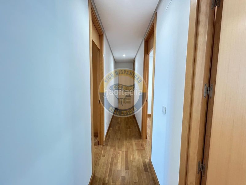 Foto 31729206-1c42-4ec9-a1f7-5933c78bf8fb. Apartament amb calefacció aparcament a O Castro Vigo
