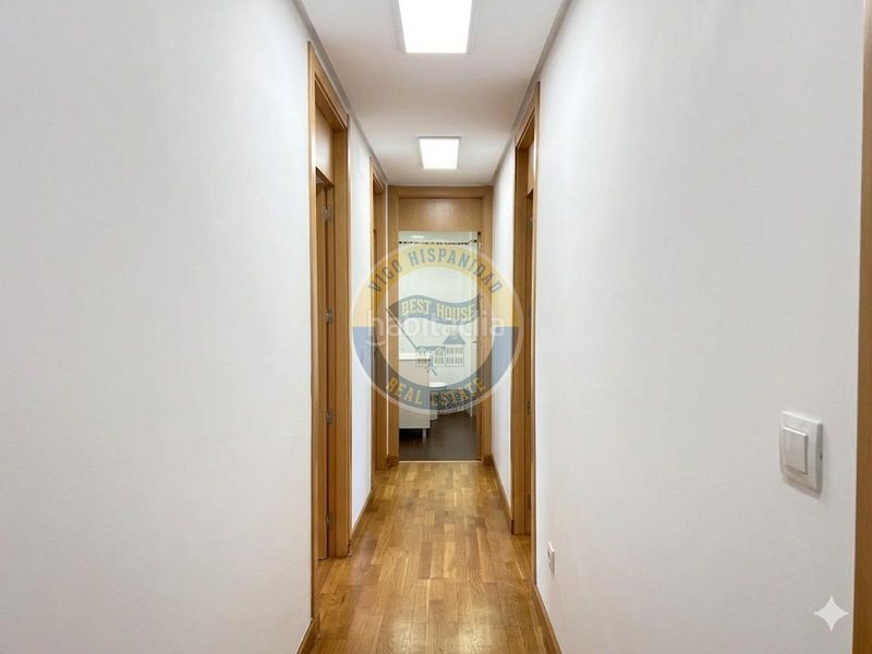 Foto 676488c6-379e-4eb2-afa4-d9ff9d724883. Apartament amb calefacció aparcament a O Castro Vigo