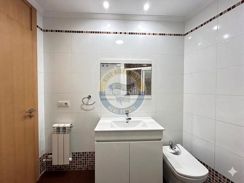 Foto 6c3e4f58-f198-4ab3-936f-e06ee520bbea. Apartament amb calefacció aparcament a O Castro Vigo