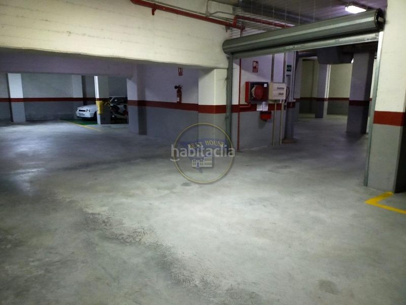 Foto a9ce2fed-a07d-41a9-9f17-72fb3d24eae9. Aparcament cotxe a O Castro Vigo