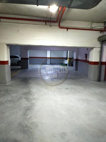 Foto b7ae5b30-8cd2-4e66-9b86-38a572007a05. Aparcament cotxe a O Castro Vigo