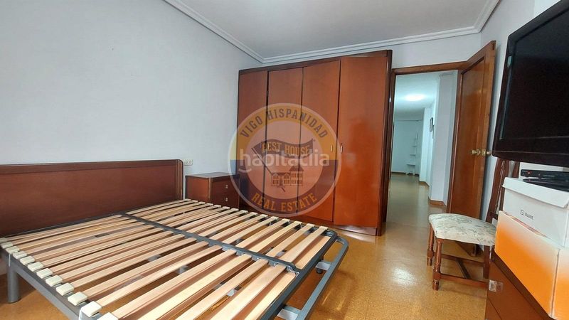 Foto 3ba789a9-d4ce-4ab2-9289-6d1f915a8c6d. Pis a Berbés - Peritos Vigo
