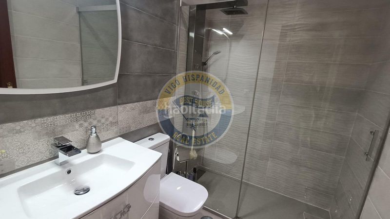 Foto 1847eb15-c8f4-47da-9d36-f098a209f58e. Casa adossada amb calefacció aparcament piscina a Vigo