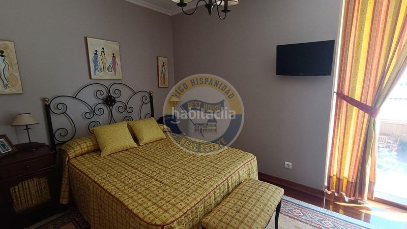 Foto 3d9ba237-0f3b-413e-986e-3ce78f69f001. Casa adossada amb calefacció aparcament piscina a Vigo